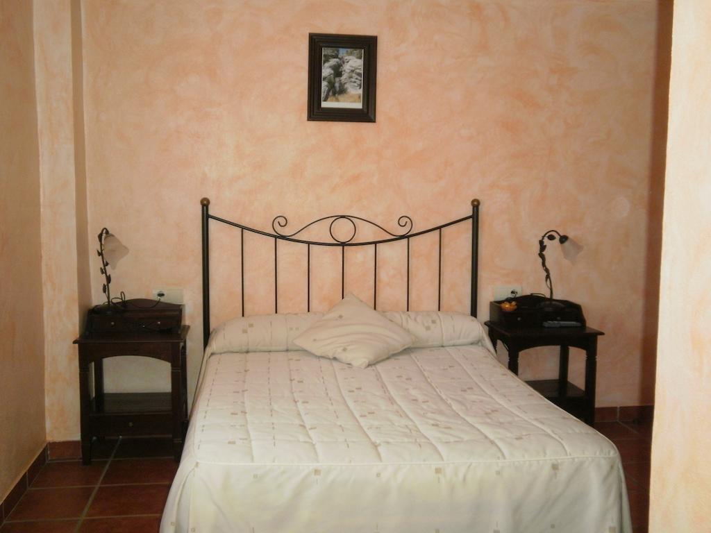 Hostal El Olmo Camarena de la Sierra Phòng bức ảnh