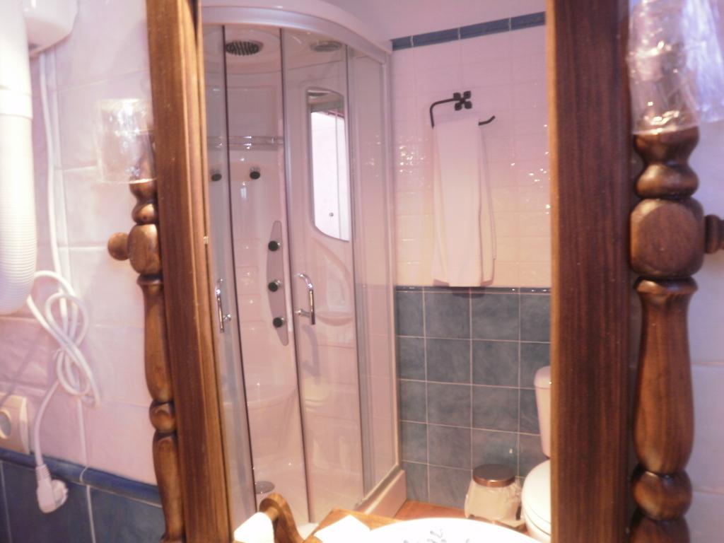Hostal El Olmo Camarena de la Sierra Phòng bức ảnh